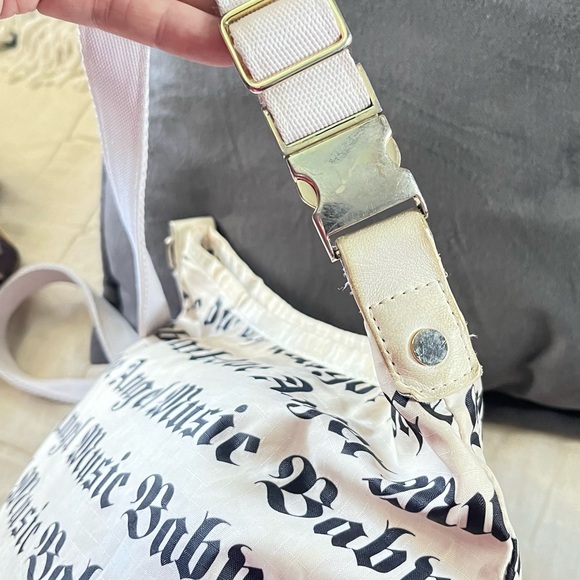 L.a.m.b for lesportsac are lamb Gwen Stefani - Picture 3 of 6